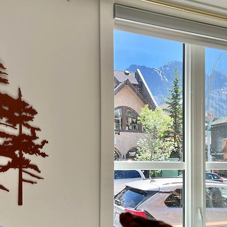 Special! New Downtown Mtn View Free Parking 2B&2B Appartement Canmore Buitenkant foto