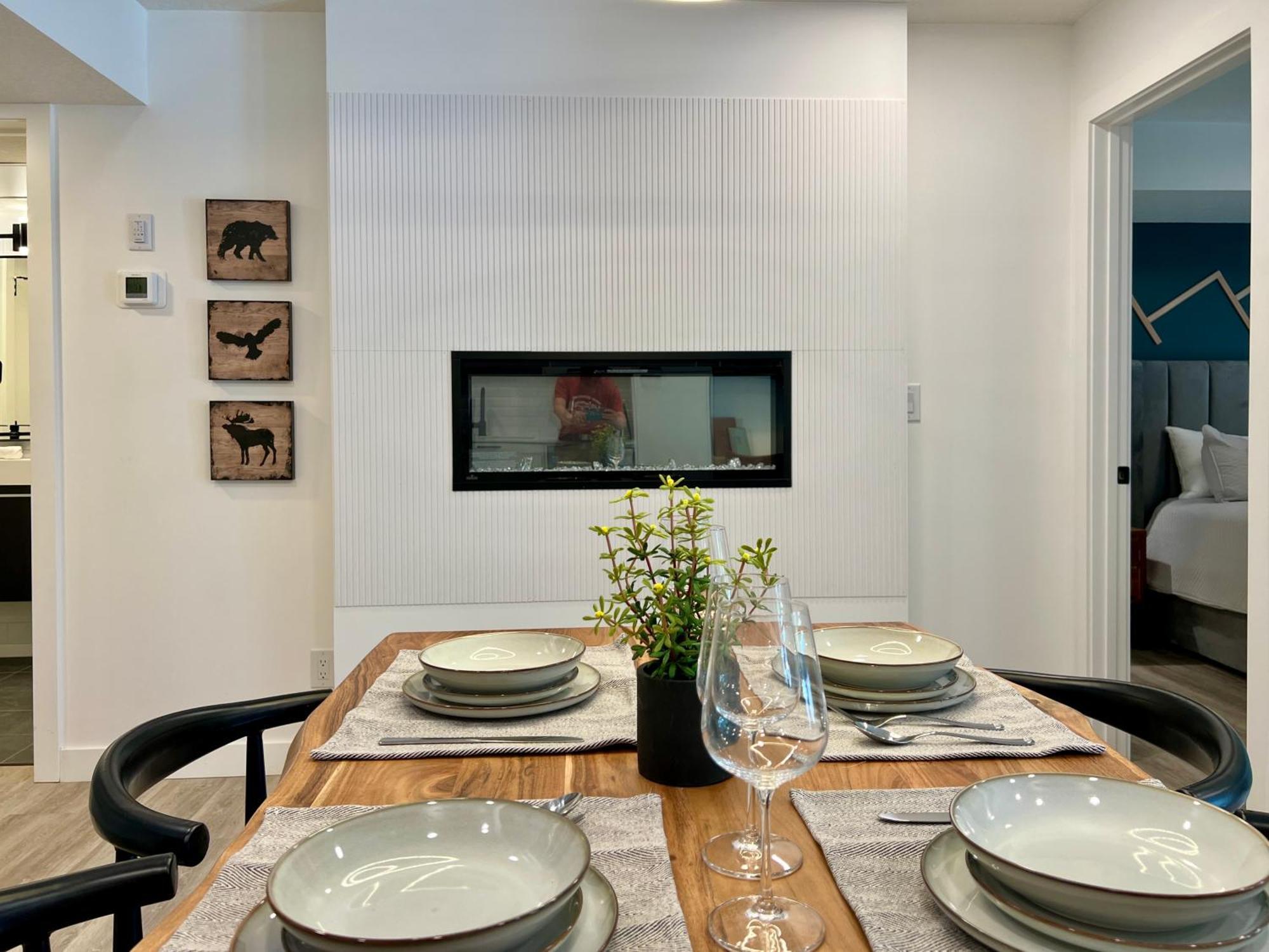 Special! New Downtown Mtn View Free Parking 2B&2B Appartement Canmore Buitenkant foto