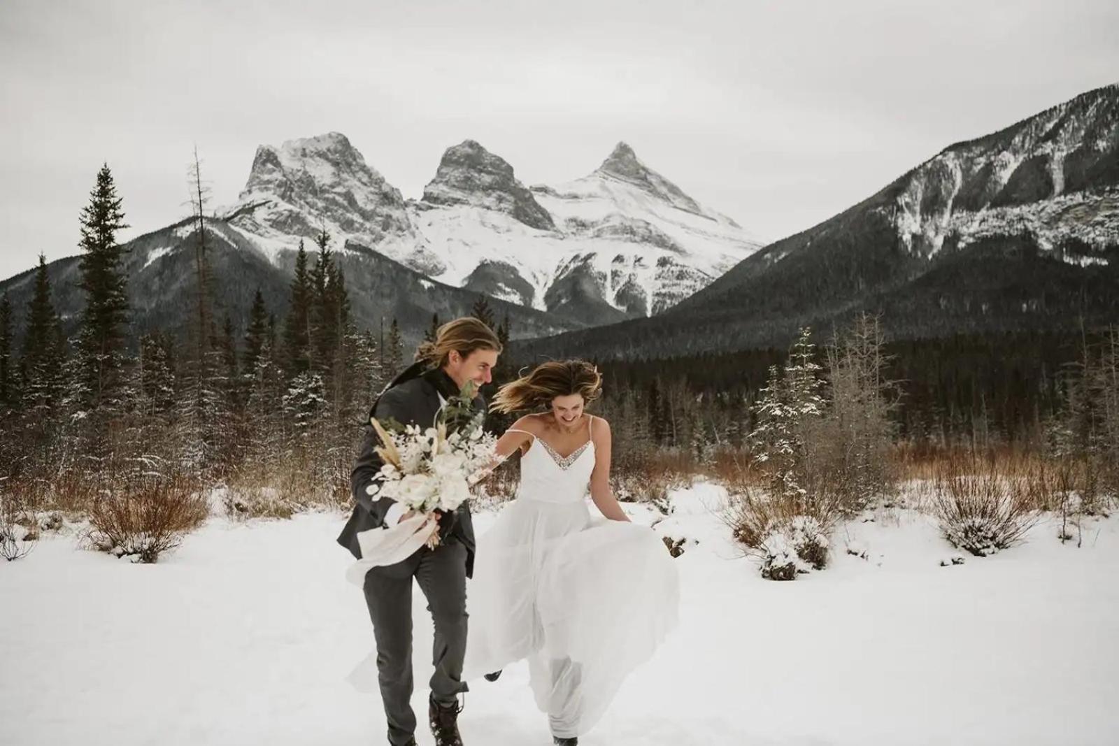 Special! New Downtown Mtn View Free Parking 2B&2B Appartement Canmore Buitenkant foto